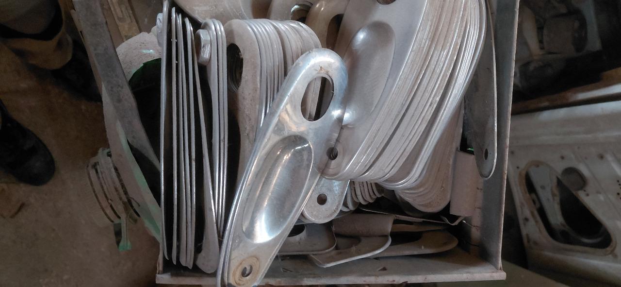 Applique pallas CITROEN DS LesAnciennes.com