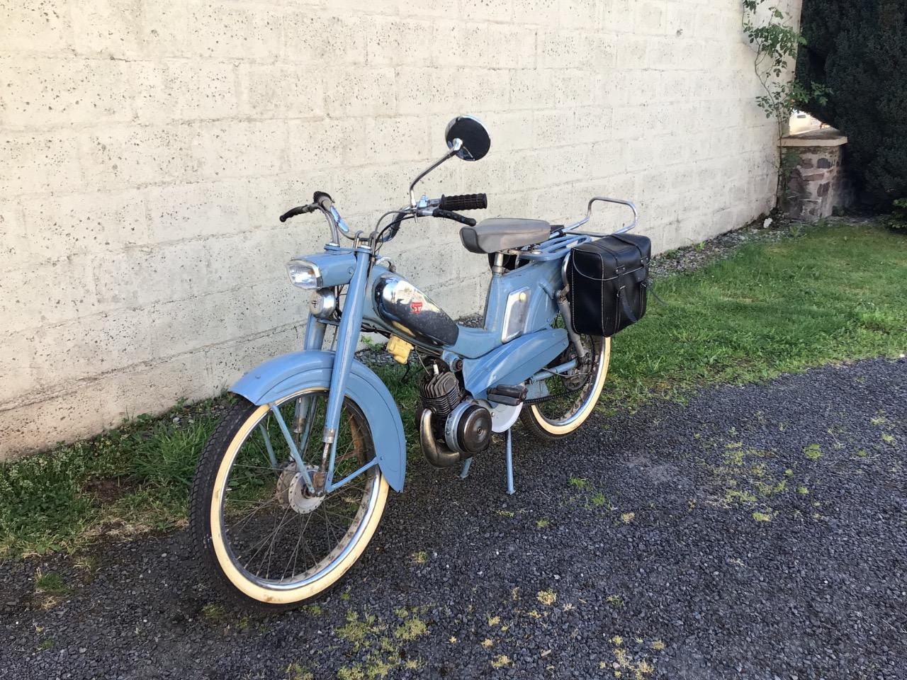 MOTOBECANE AV 88 - 1959 LesAnciennes.com