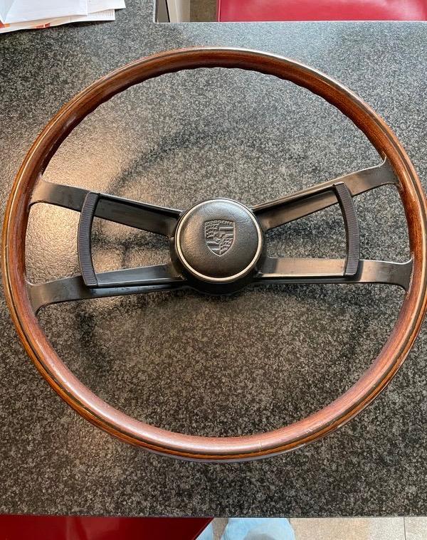 Volant PORSCHE 911 LesAnciennes.com