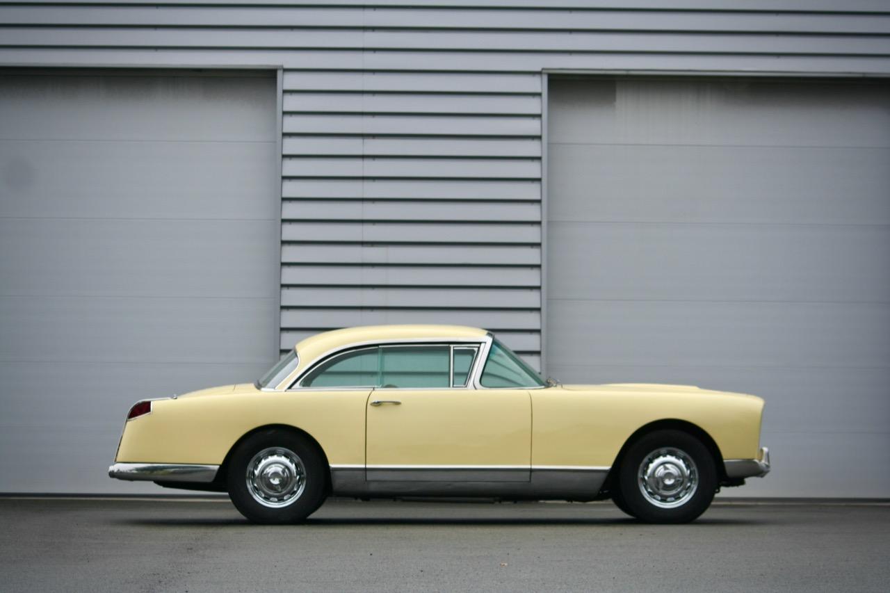 FACEL VEGA HK 500 HK1 - 1961 LesAnciennes.com