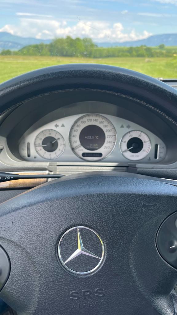 MERCEDES W211 320 CDI - 2003 LesAnciennes.com