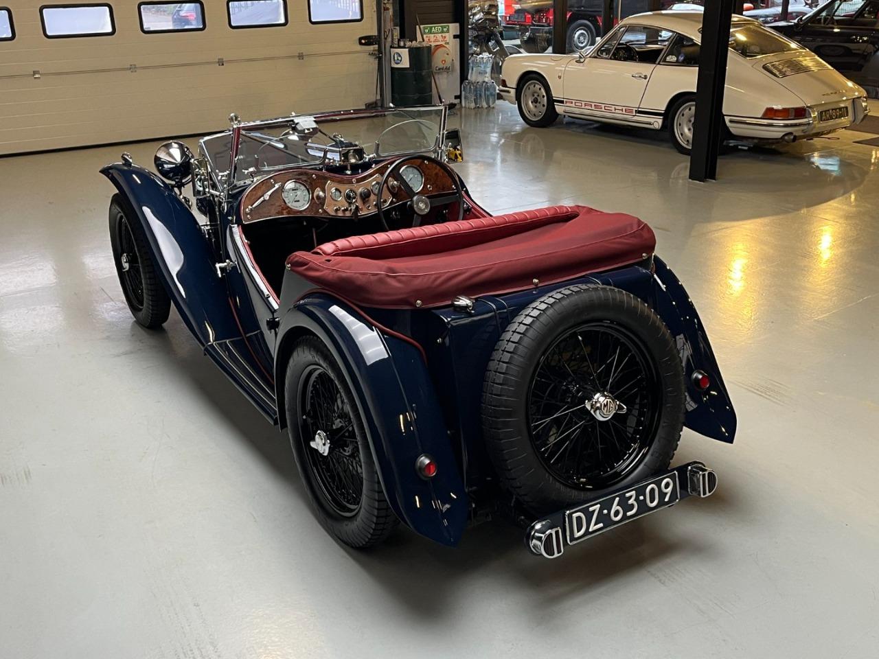 MG TC - 1949 LesAnciennes.com