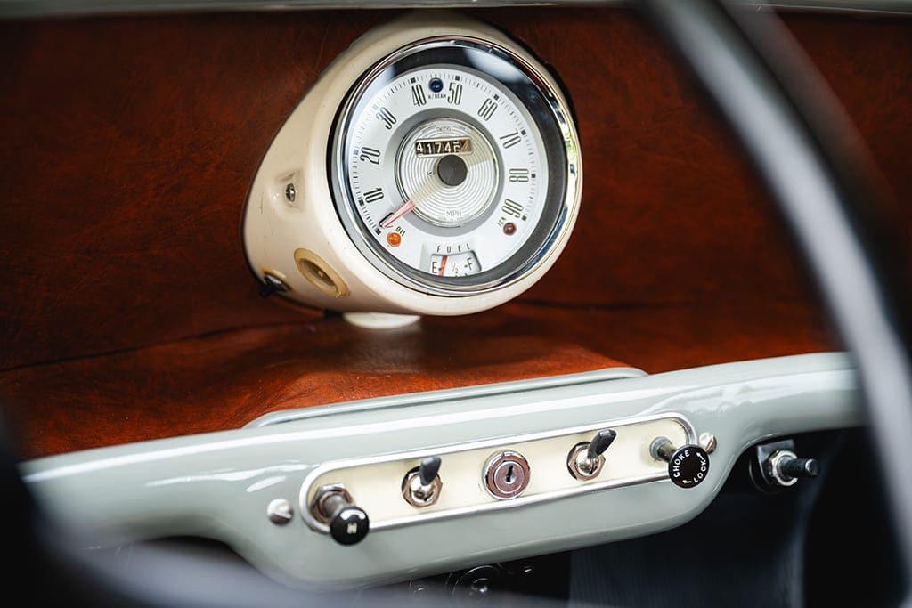 AUSTIN Mini Pick Up - 1964 LesAnciennes.com