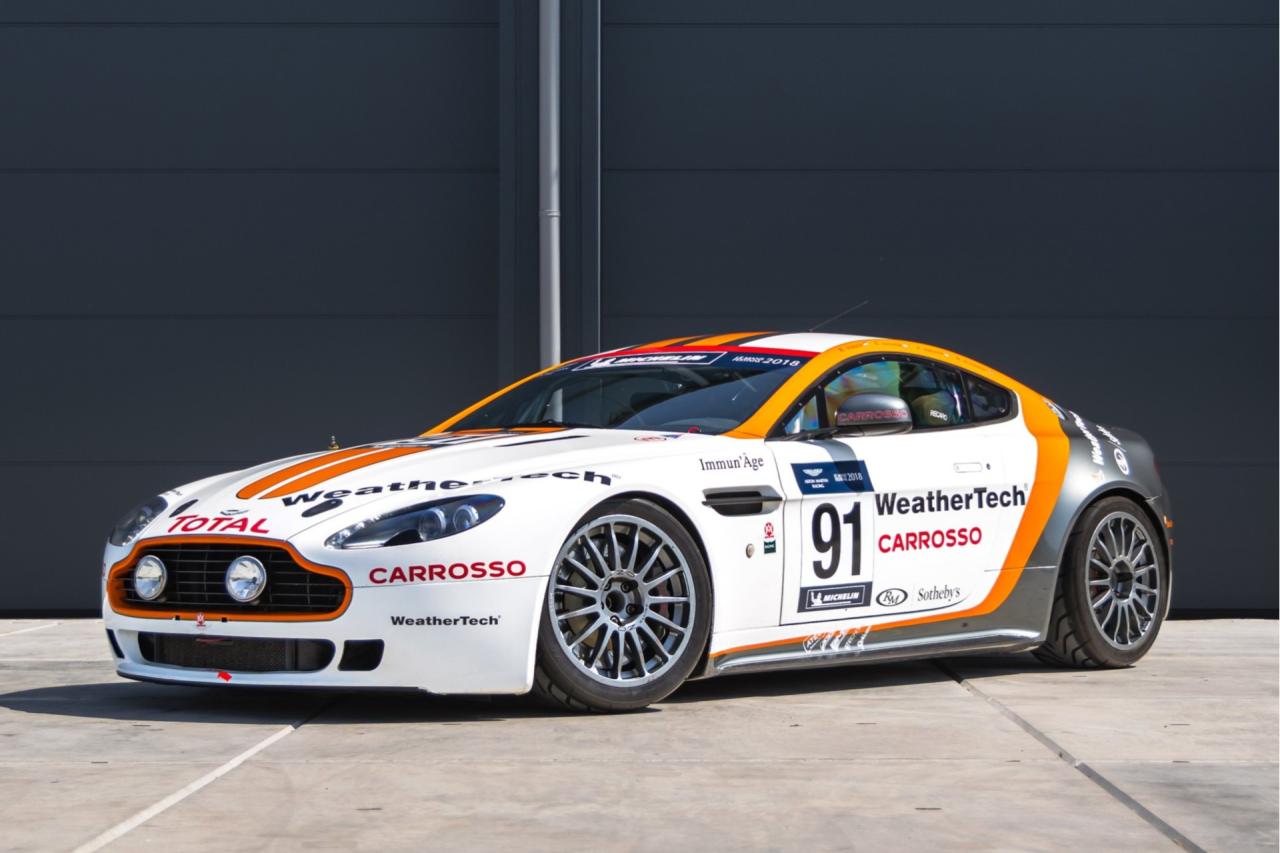 ASTON MARTIN V8 Vantage GT4 - 2010 LesAnciennes.com