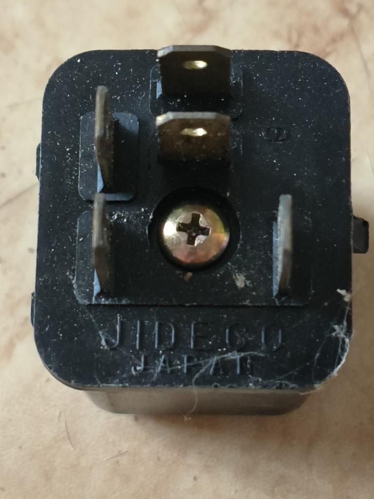 Relay Opel Frontera LesAnciennes.com
