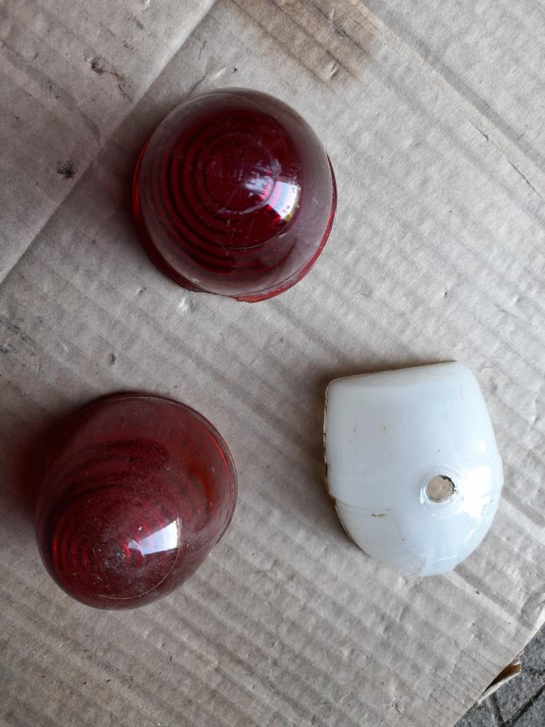 Pièces DIVERS divers LesAnciennes.com