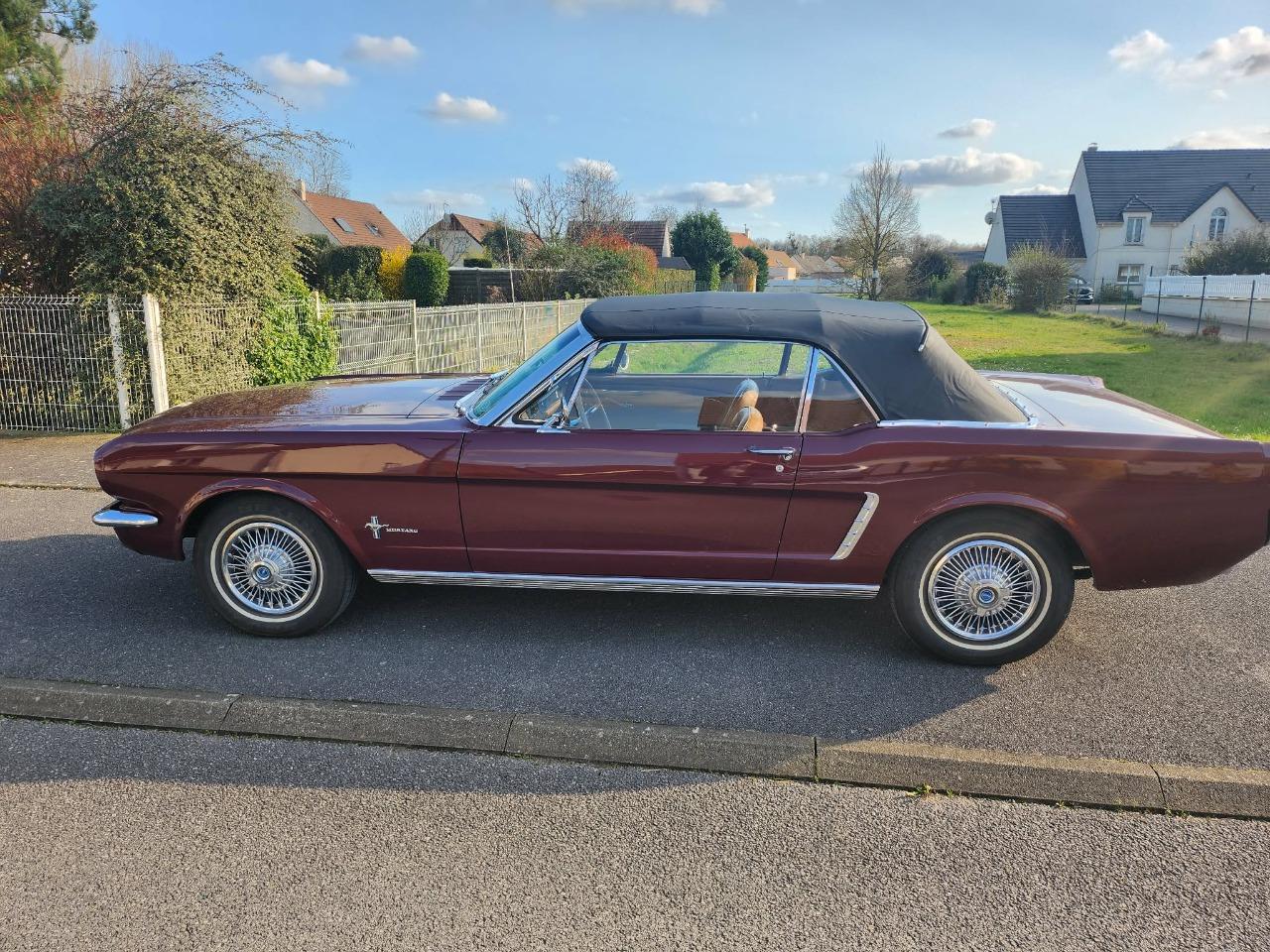 FORD Mustang cabriolet - 1965 LesAnciennes.com