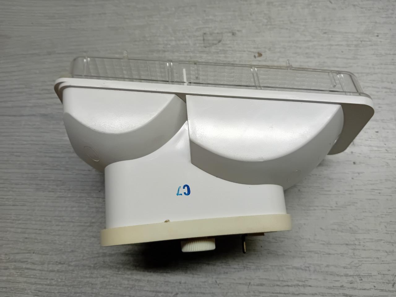 11240803 FEU CLIGNOTANT AVANT DROIT R15 R17 LesAnciennes.com