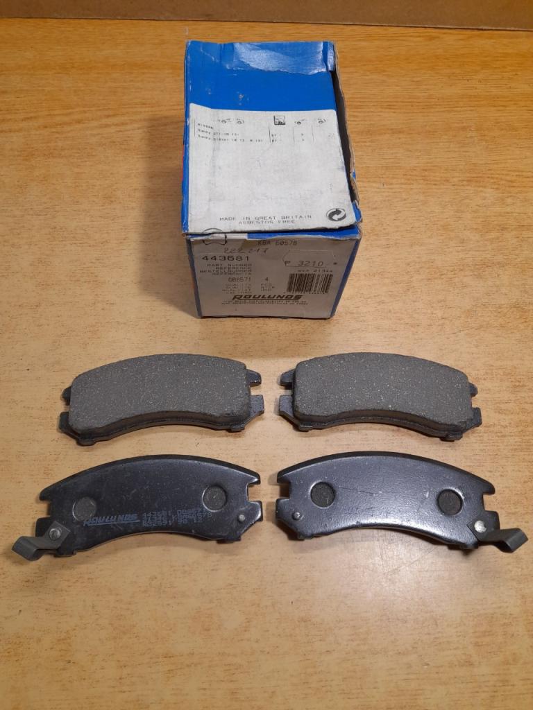 Plaquettes de frein Avant Nissan Sunny GTI LesAnciennes.com