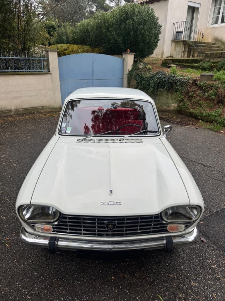 PEUGEOT 204 Berline - 1967 LesAnciennes.com