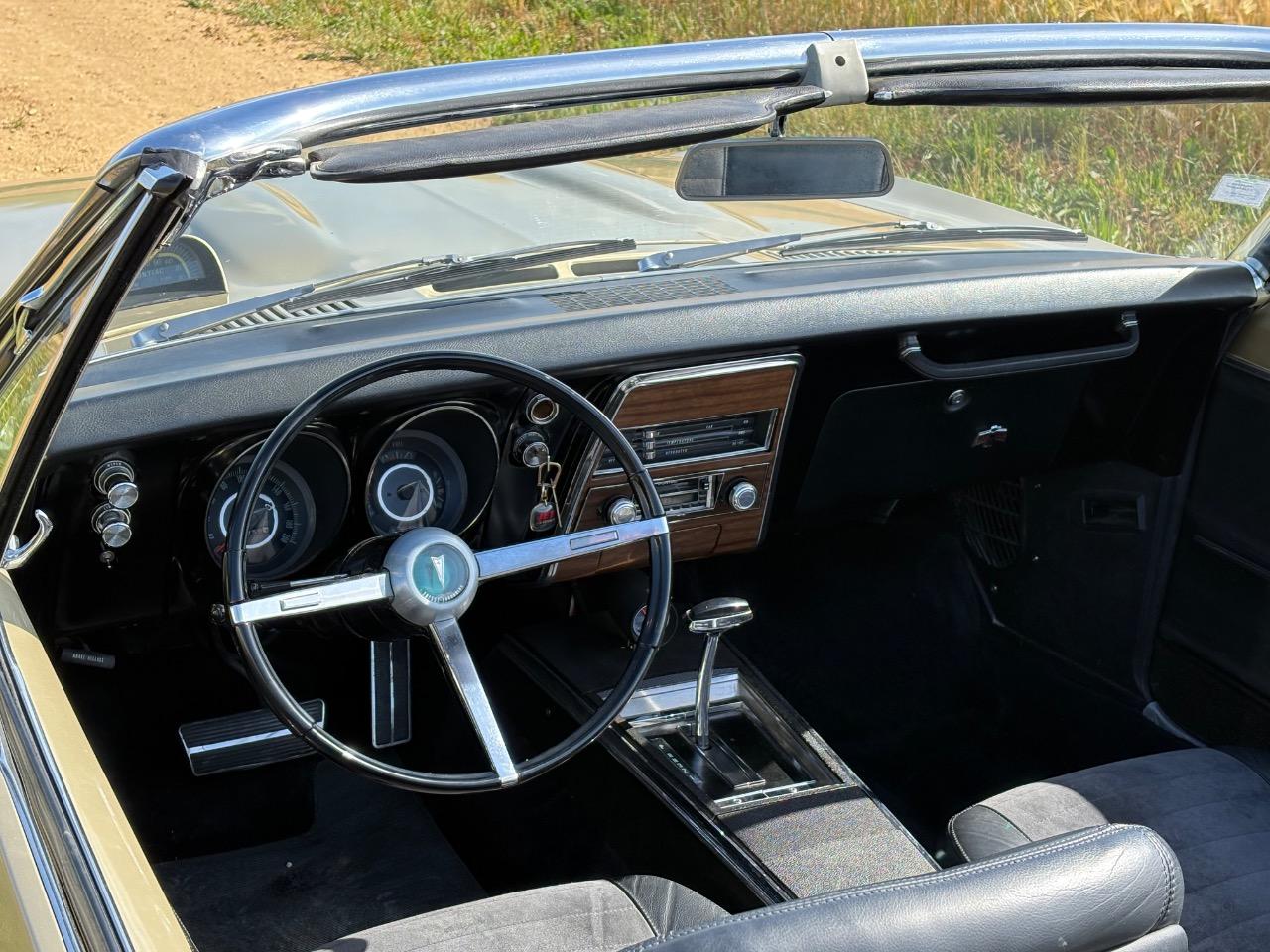 PONTIAC Firebird 400 Cabriolet - 1967 LesAnciennes.com