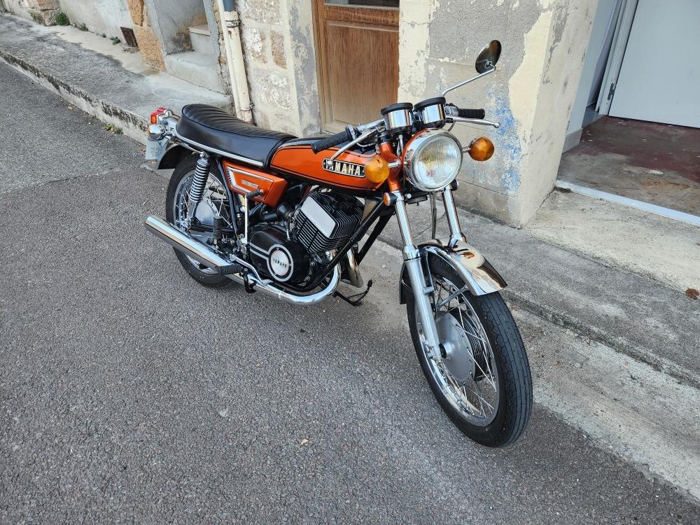 YAMAHA YR5 350 - 1972 LesAnciennes.com