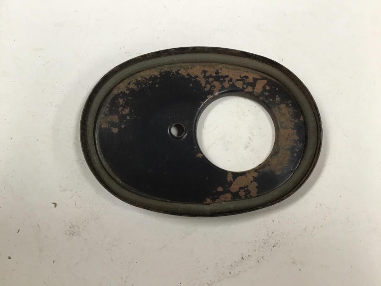 COUVERCLE NEUF FILTRE À AIR PEUGEOT 104 LesAnciennes.com