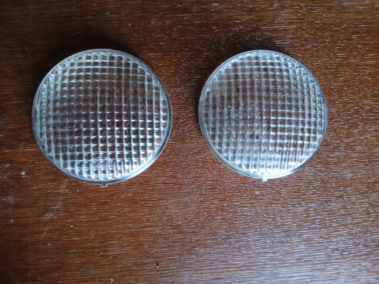 Glace de phare Hella LesAnciennes.com