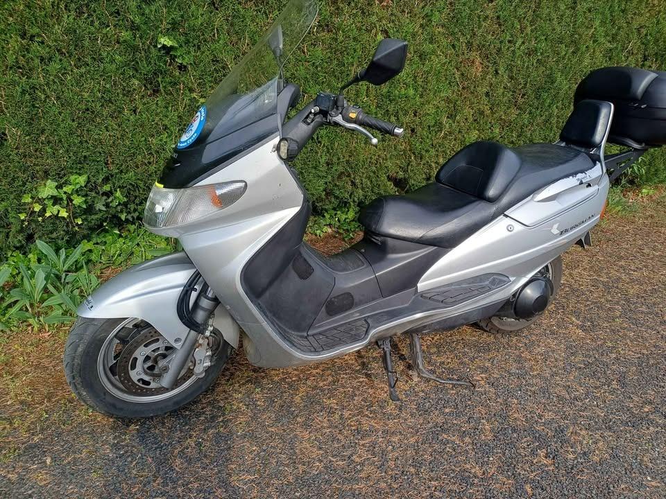 SUZUKI suzuki burgman 250 burgman 250 cm3 - 1999 LesAnciennes.com