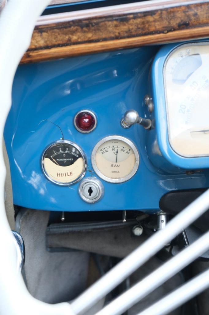 CITROEN Traction 15/6 D - 1952 LesAnciennes.com