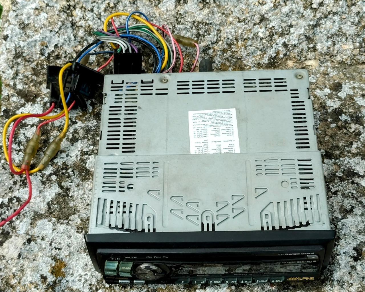 Autoradio "ALPINE CDM-7871R" LesAnciennes.com