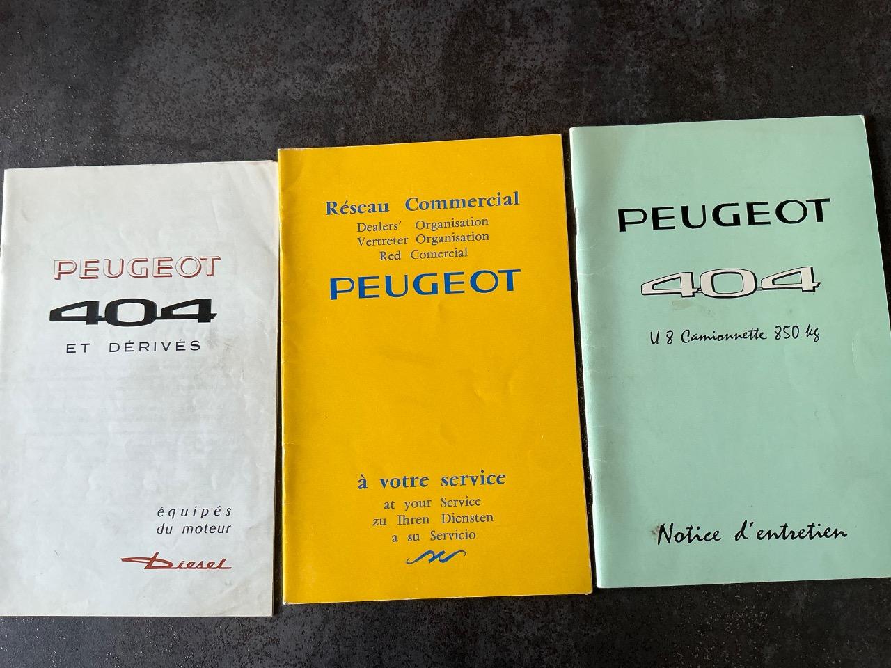 Carnet de bord,entretien Peugeot 404 bachë LesAnciennes.com