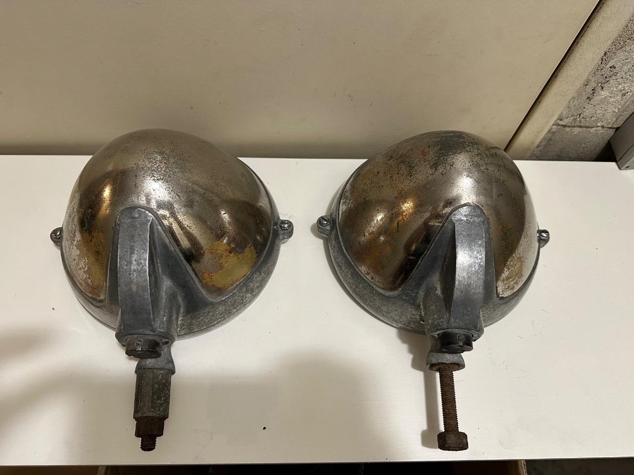 Phares DELAGE D8 LesAnciennes.com