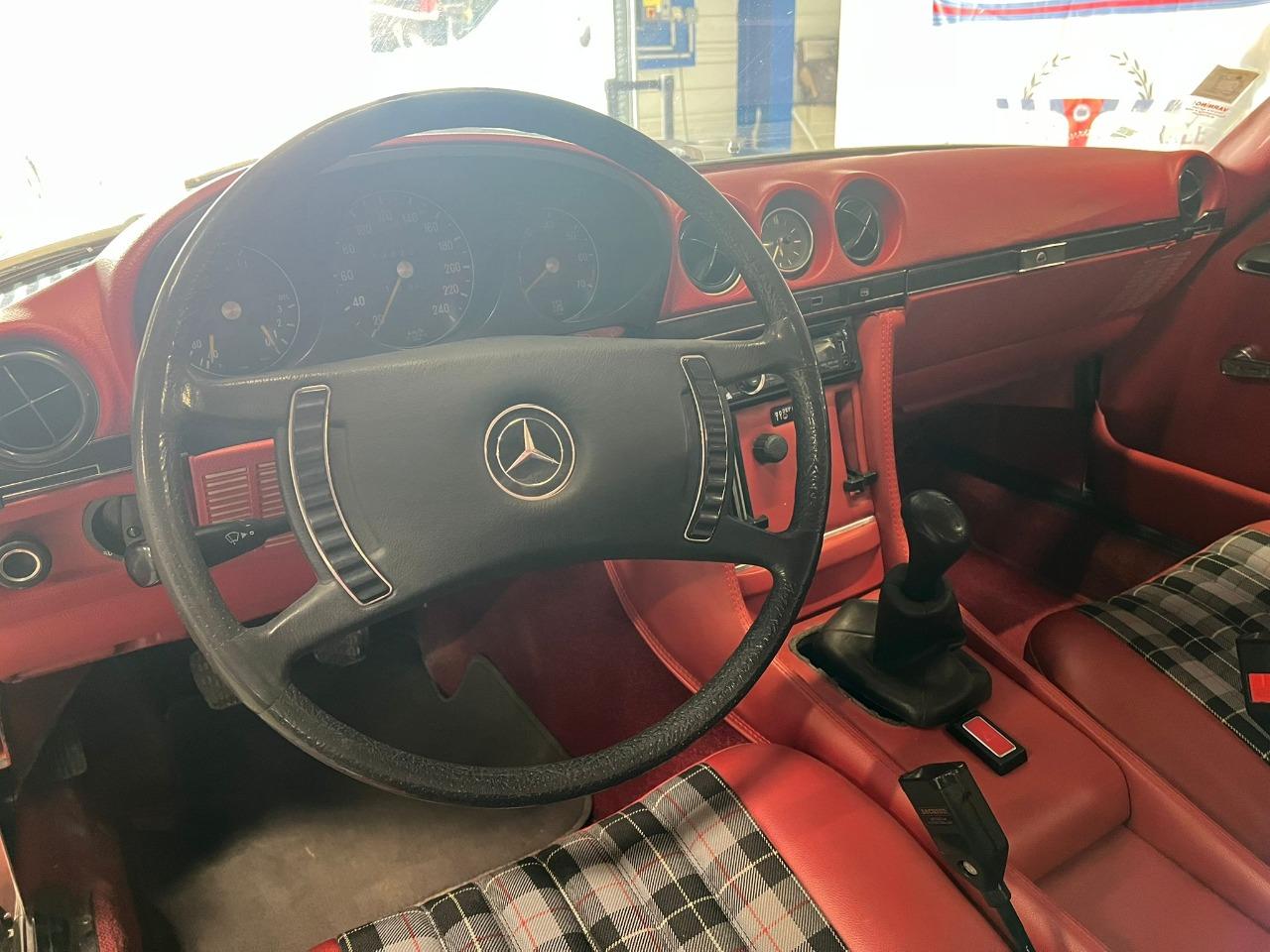 MERCEDES 350 SL Francaise - 1972 LesAnciennes.com