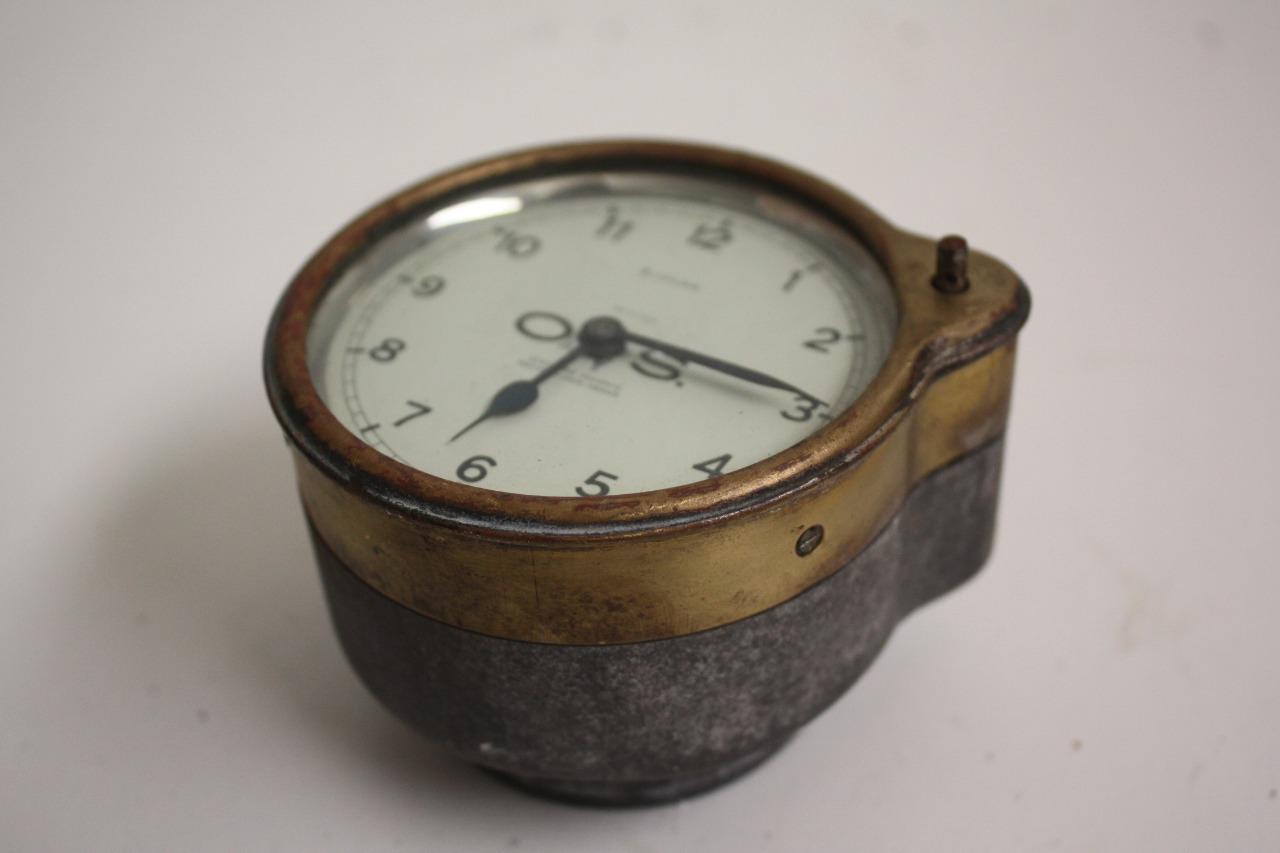 Monte de bord, horloge OS O.S. 8 Jours Fond blanc LesAnciennes.com