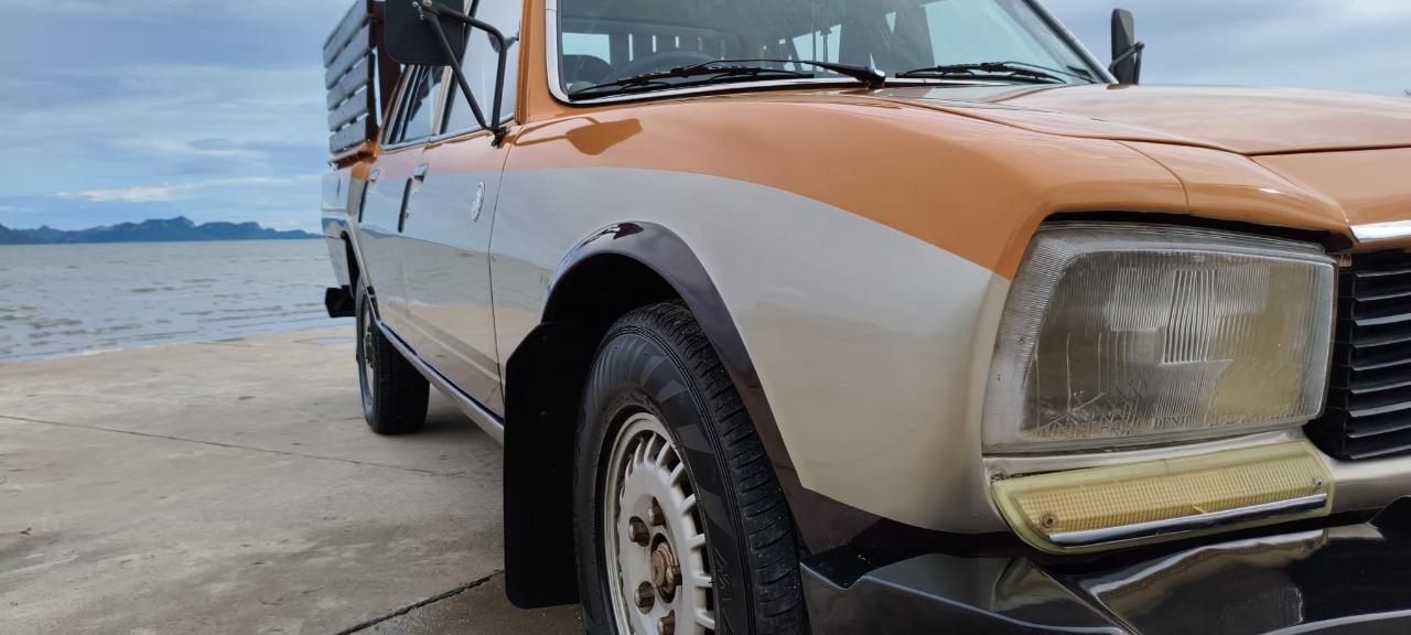 PEUGEOT 504 PICK UP 4 P 2,3L DIE - 1991 LesAnciennes.com