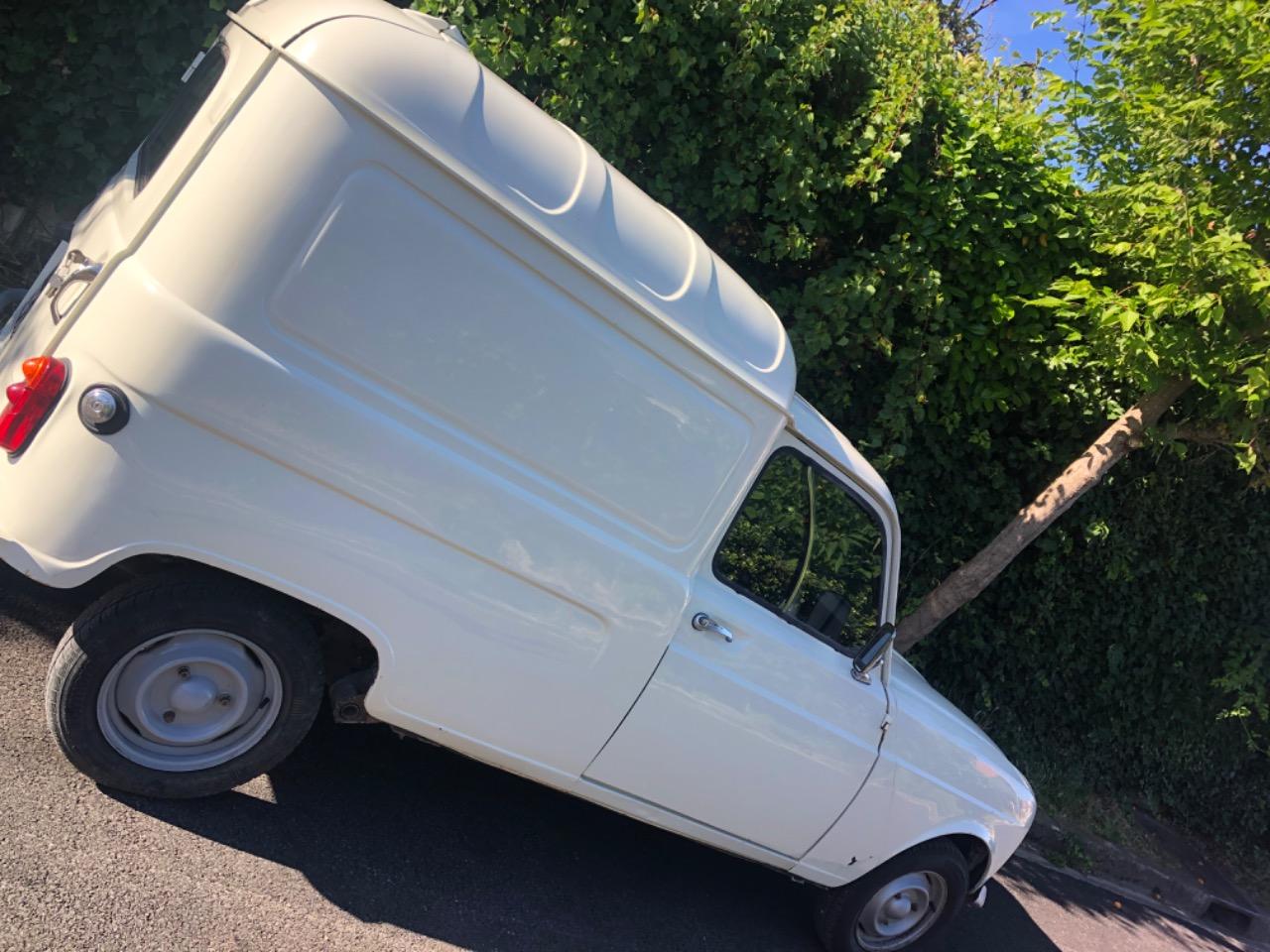 RENAULT 4L (R4L) 4l F4 Fourgonnette - 1980 LesAnciennes.com