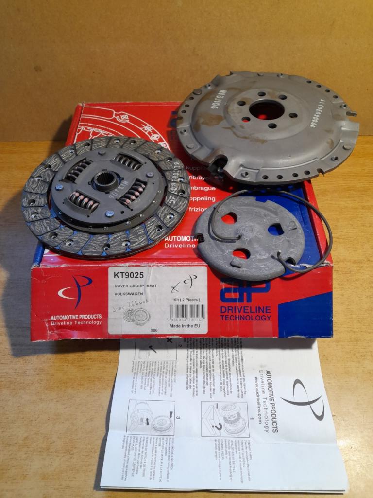 Kit embrayage vw golf I II 1.5L 1.6 GTI AP.KT9025 LesAnciennes.com