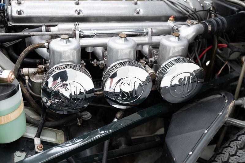 JAGUAR E-Type Series 1 3.8 FHC - 1964 LesAnciennes.com