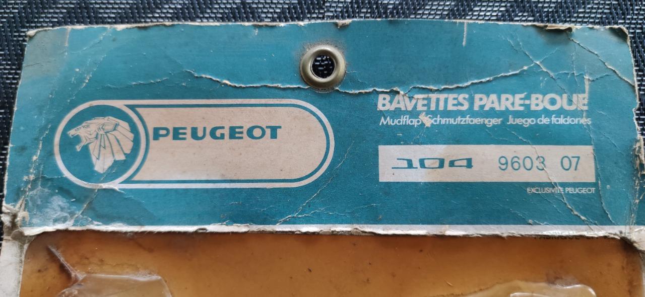 Bavettes PEUGEOT 104 LesAnciennes.com