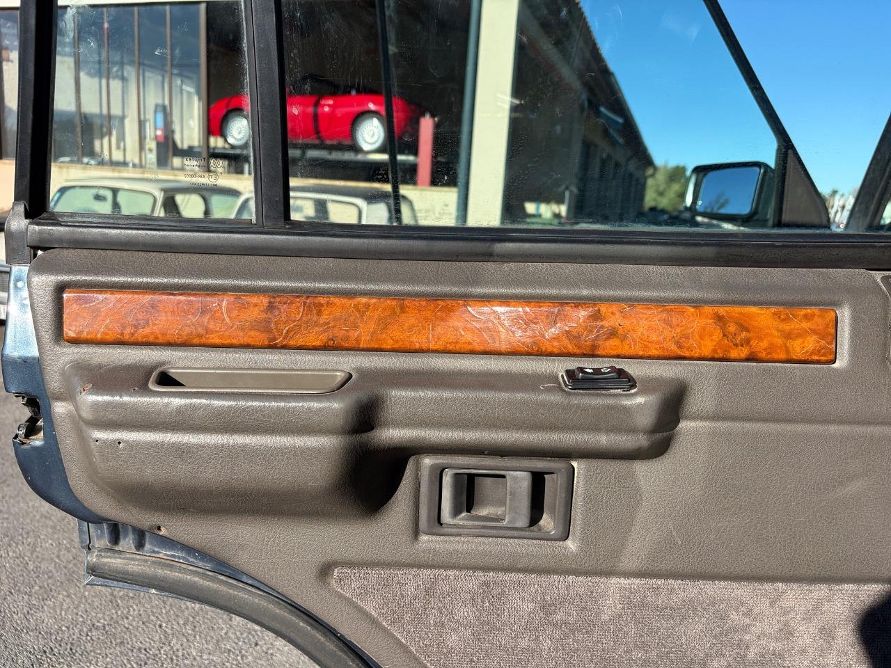 LAND ROVER Range Rover Vogue SE - 1989 LesAnciennes.com