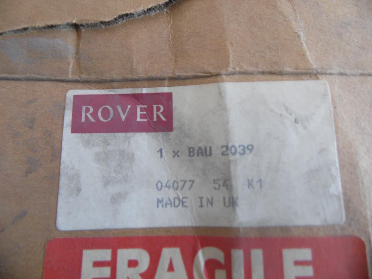 CABOCHON FEU ARRIERE GAUCHE AUSTIN ROVER MG METRO LesAnciennes.com