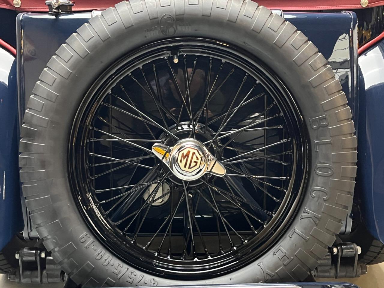 MG TC - 1949 LesAnciennes.com
