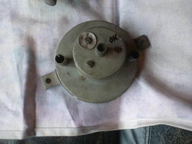 SIMCA 8 et 6: 2 compteurs:O.S LesAnciennes.com
