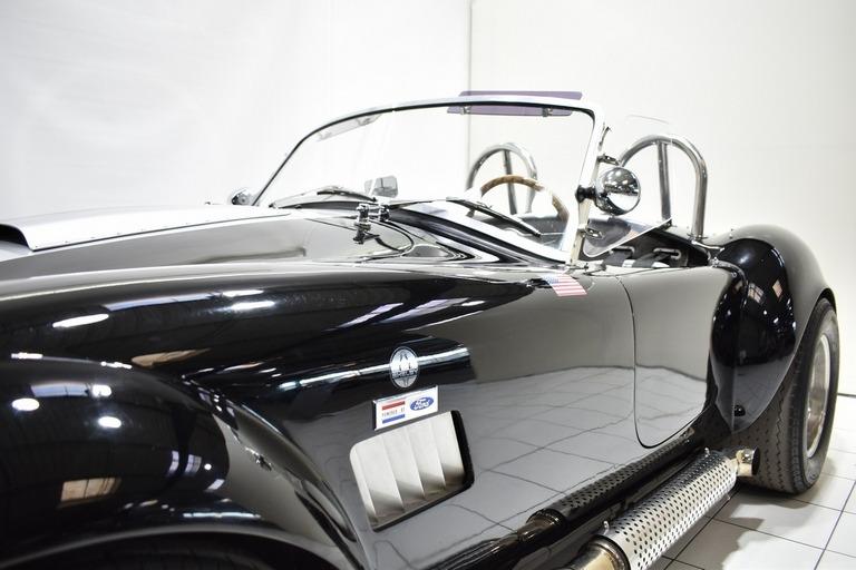 AC Cobra Backdraft RT3Classic - 1965 LesAnciennes.com