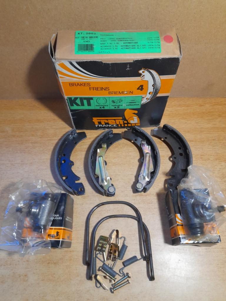 Kit frein arrière golf 1.5L 1.6L polo KT.2002 LesAnciennes.com