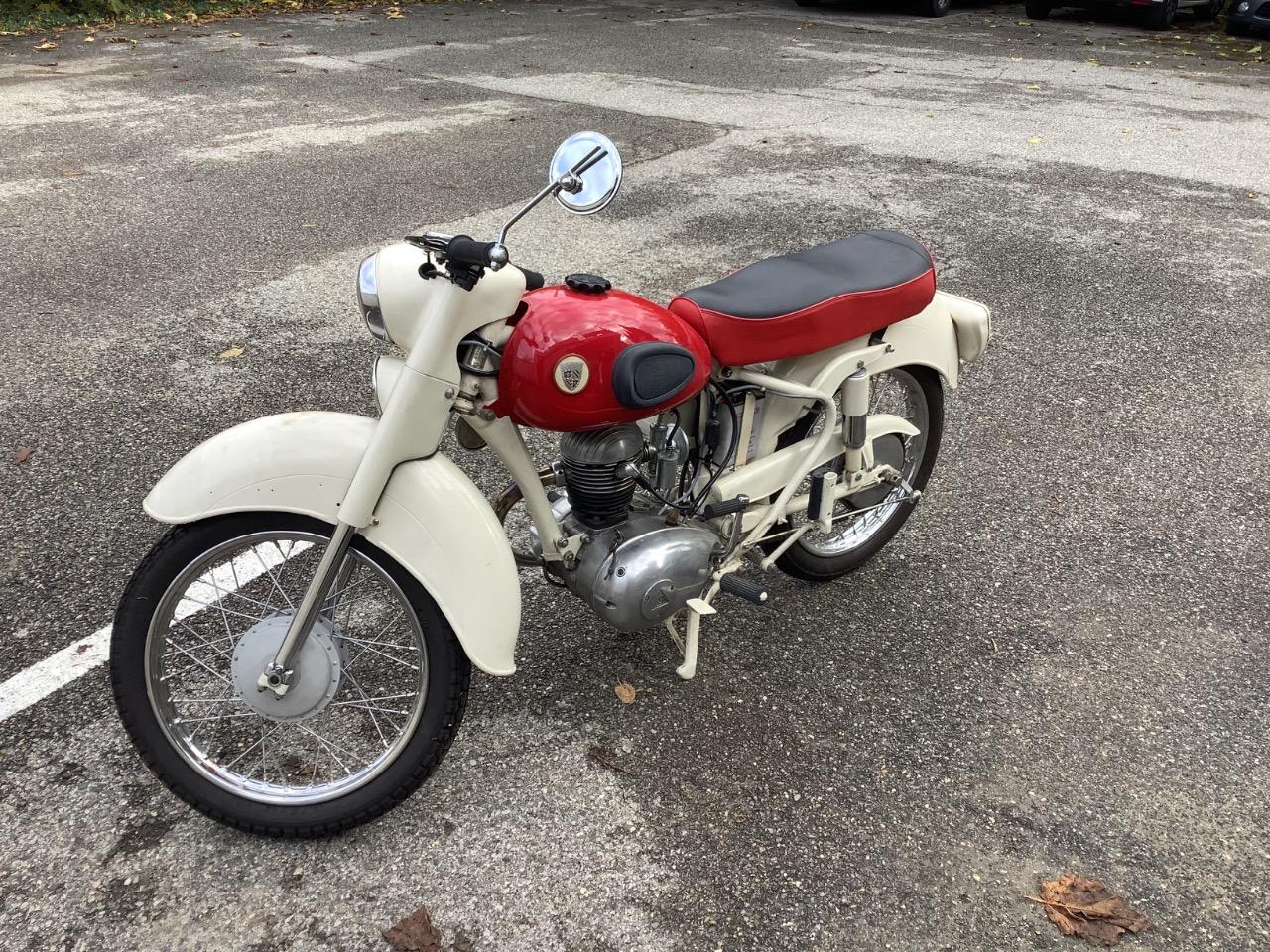 MAGNAT DEBON M4 - 1957 LesAnciennes.com