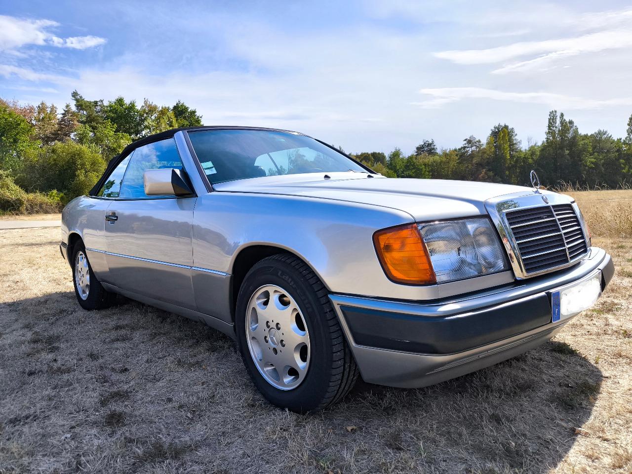 MERCEDES 300 CE A124 cabriolet - 1994 LesAnciennes.com