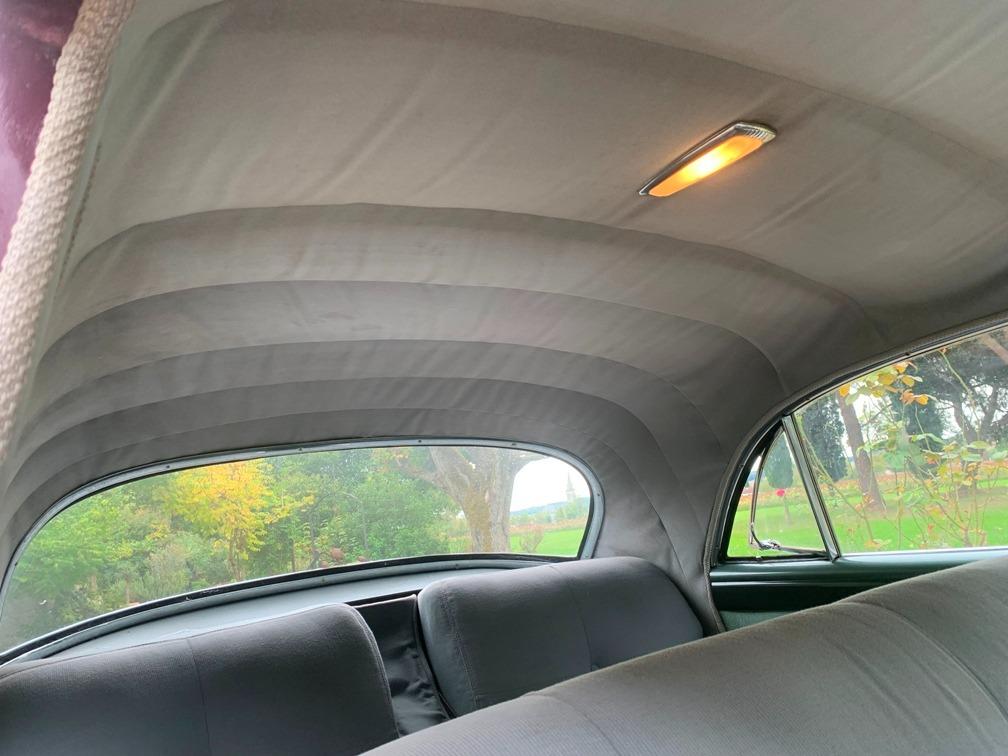BUICK Roadmaster - 1949 LesAnciennes.com