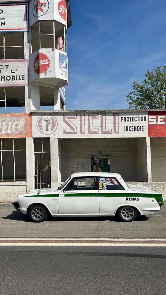 FORD Cortina Lotus Mk1 - 1965 LesAnciennes.com