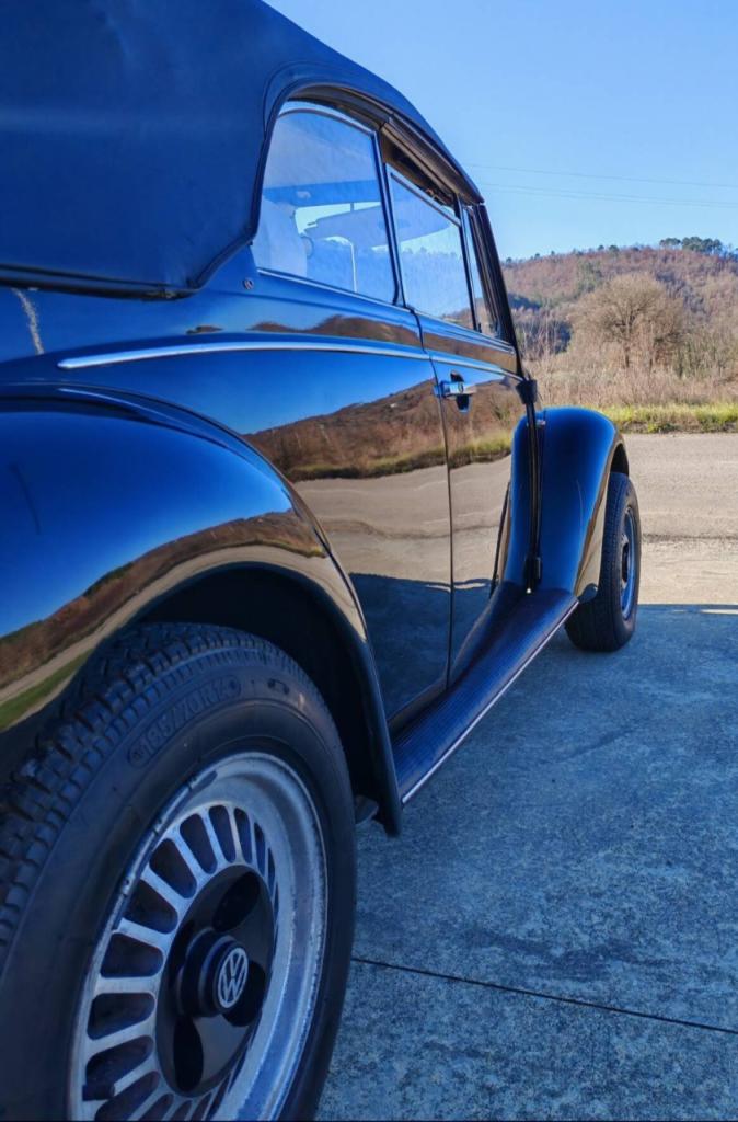 VOLKSWAGEN Coccinelle Cabriolet Karmann - 1975 LesAnciennes.com