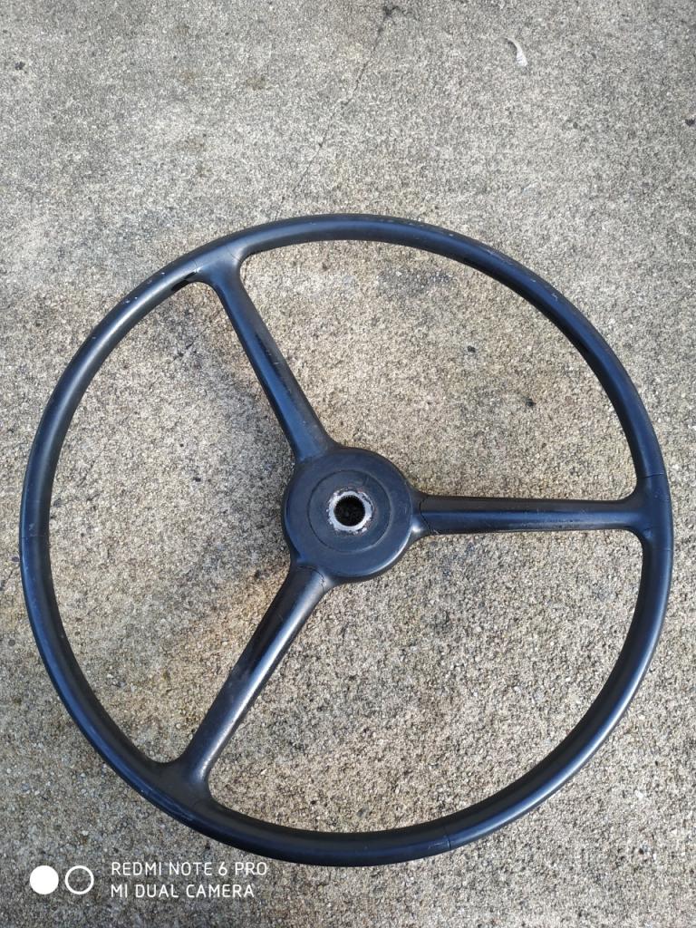 Volant de direction QUILLERY pour DODGE WC LesAnciennes.com