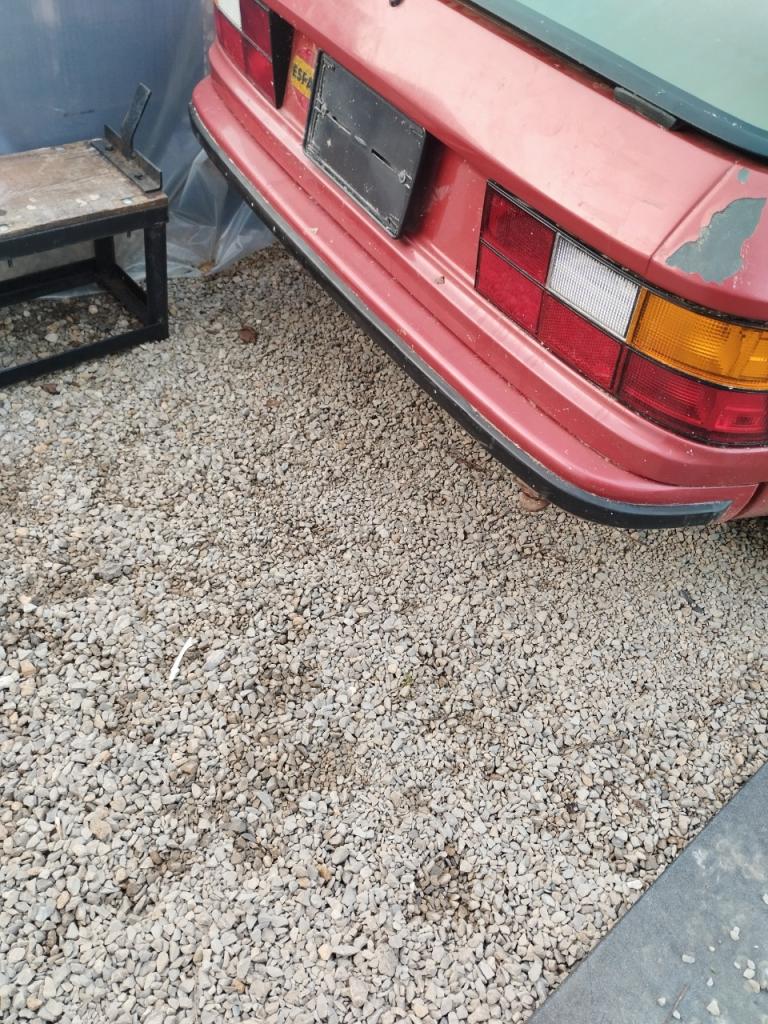 Lot de pièces PORSCHE 924 LesAnciennes.com