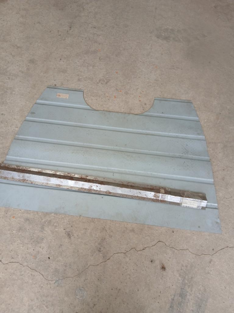 Demi plancher CITROEN Traction 11 BL LesAnciennes.com
