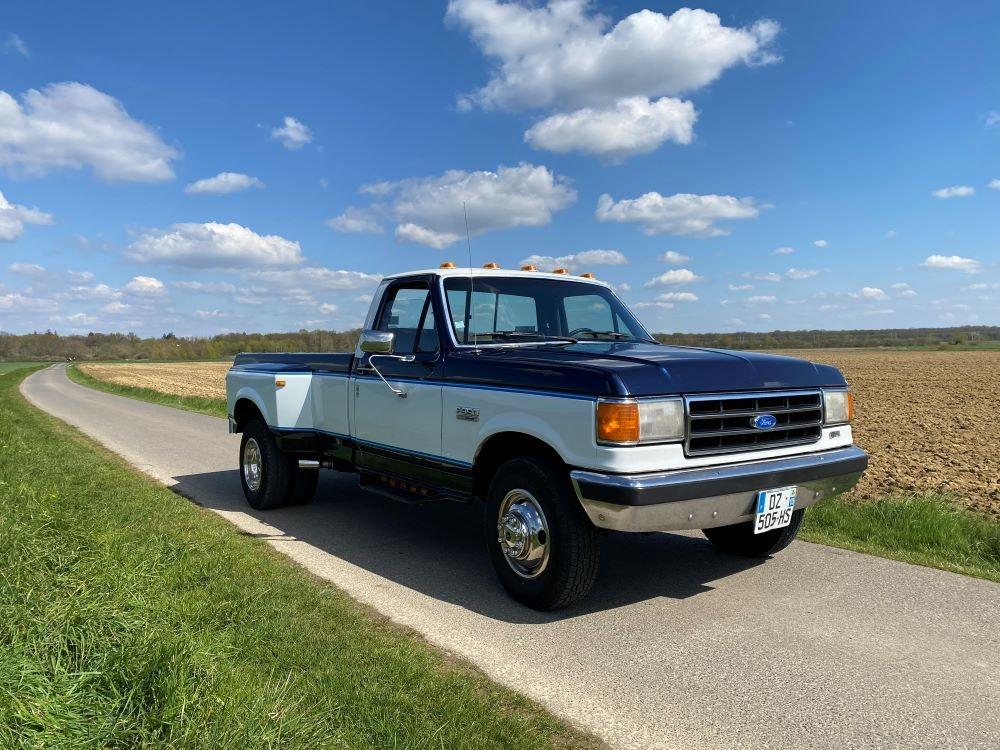 FORD F350 V8 SLT Pick Up - 1989 LesAnciennes.com