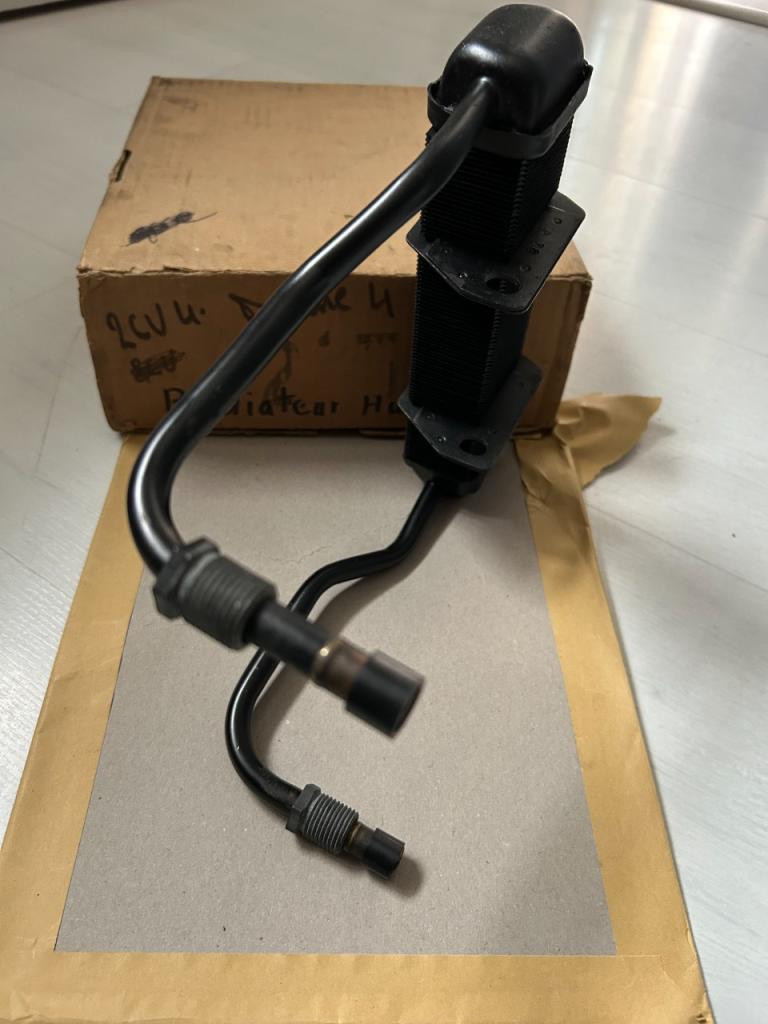 Radiateur à huile neuf CITROEN 2CV 4 Dyane4 LesAnciennes.com