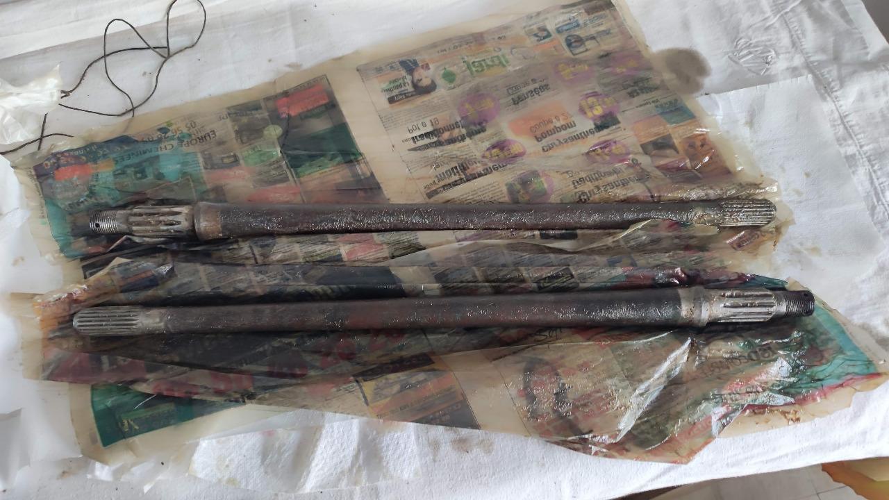 Arbres de transmission R8 Gordini LesAnciennes.com