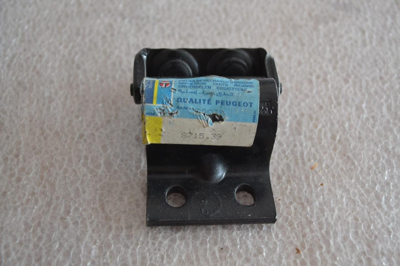 Serrure de coffre PEUGEOT 205 coupé, GTI, Rallye LesAnciennes.com