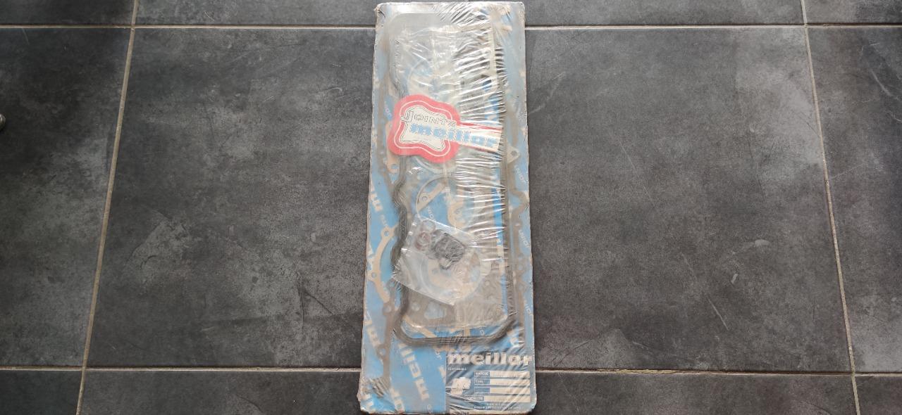 Pochette joint de culasse PEUGEOT 204 diesel LesAnciennes.com