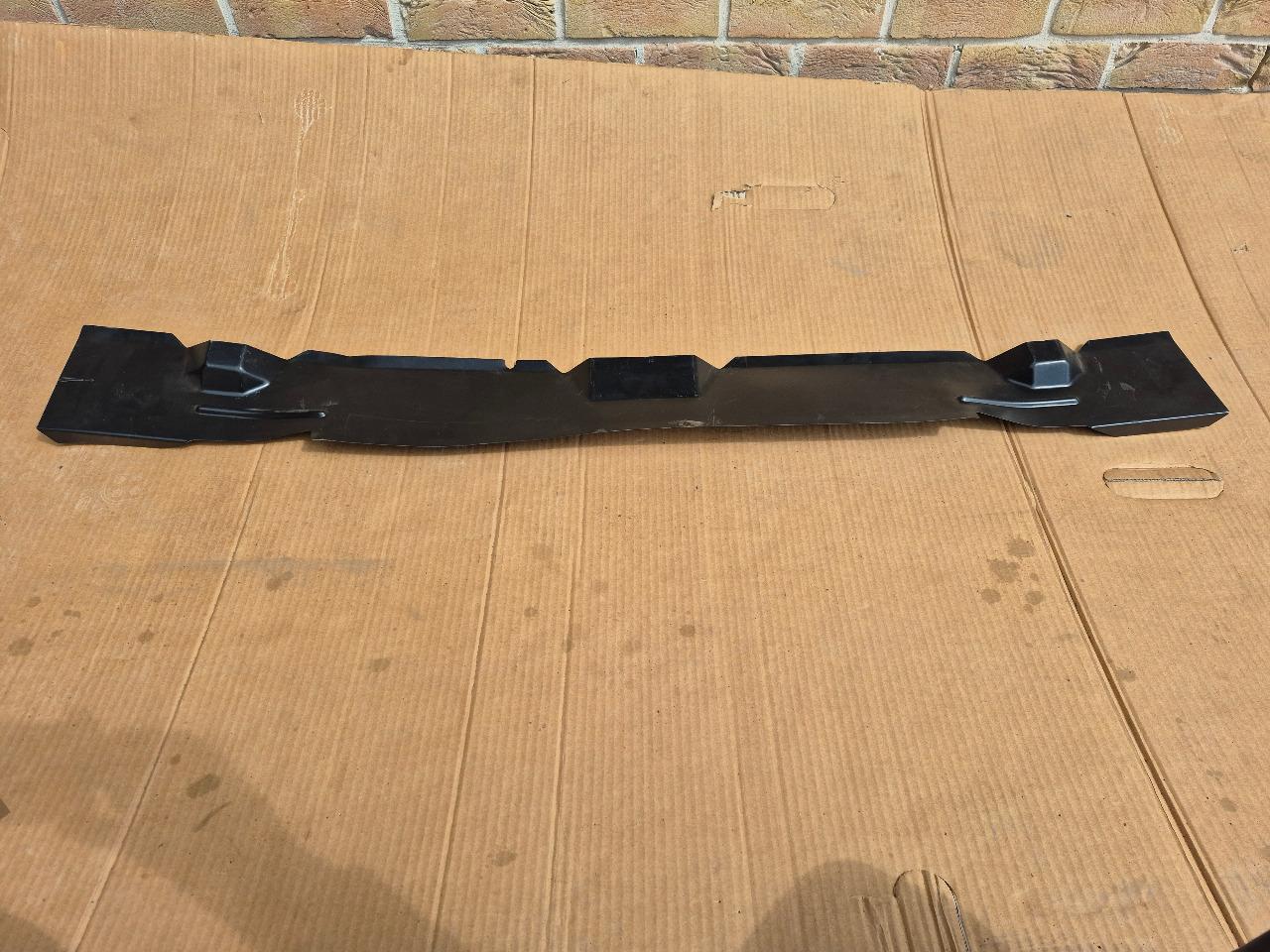 Renfort de Panneau AR PEUGEOT 309 LesAnciennes.com